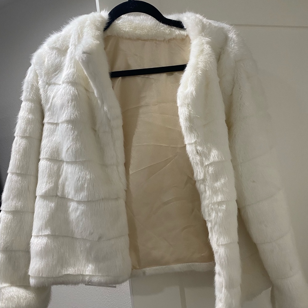 White fur coat! New with tags from boutique